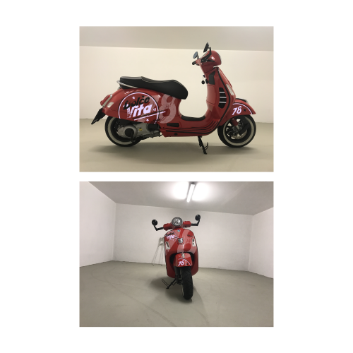  Rote Vespa GTS 300 - Rollerbeklebung